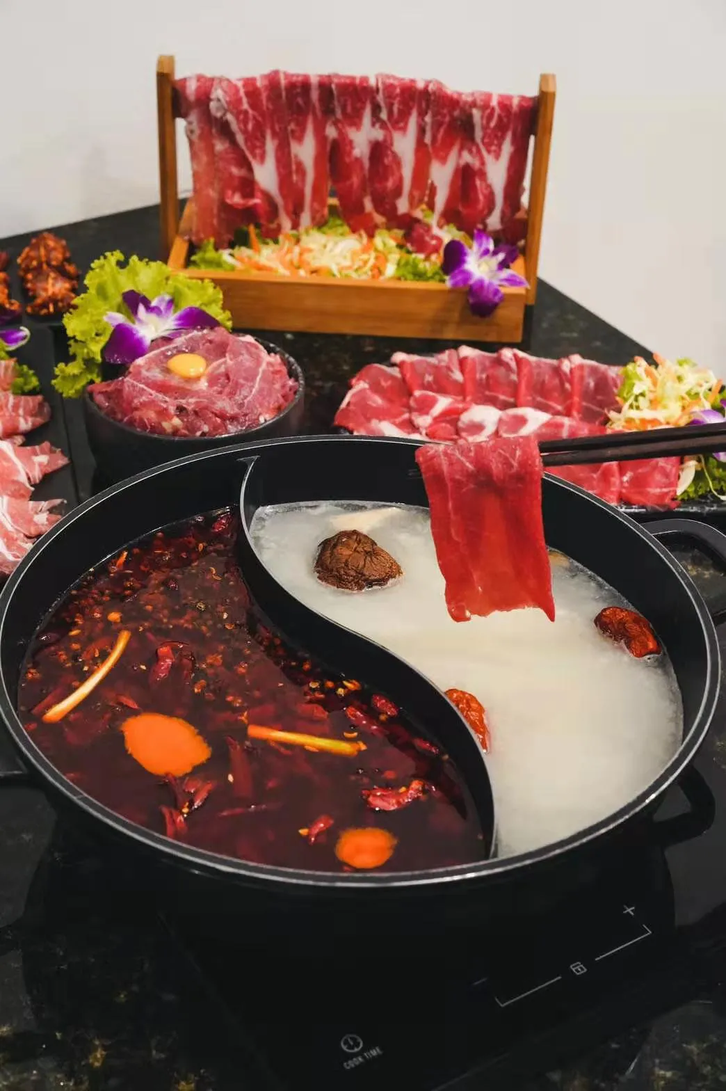 Le Hot Chinese Hotpot